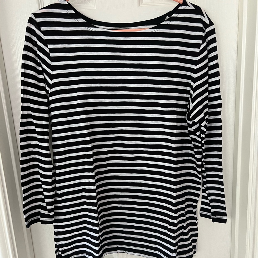 Old Navy long sleeve shirt